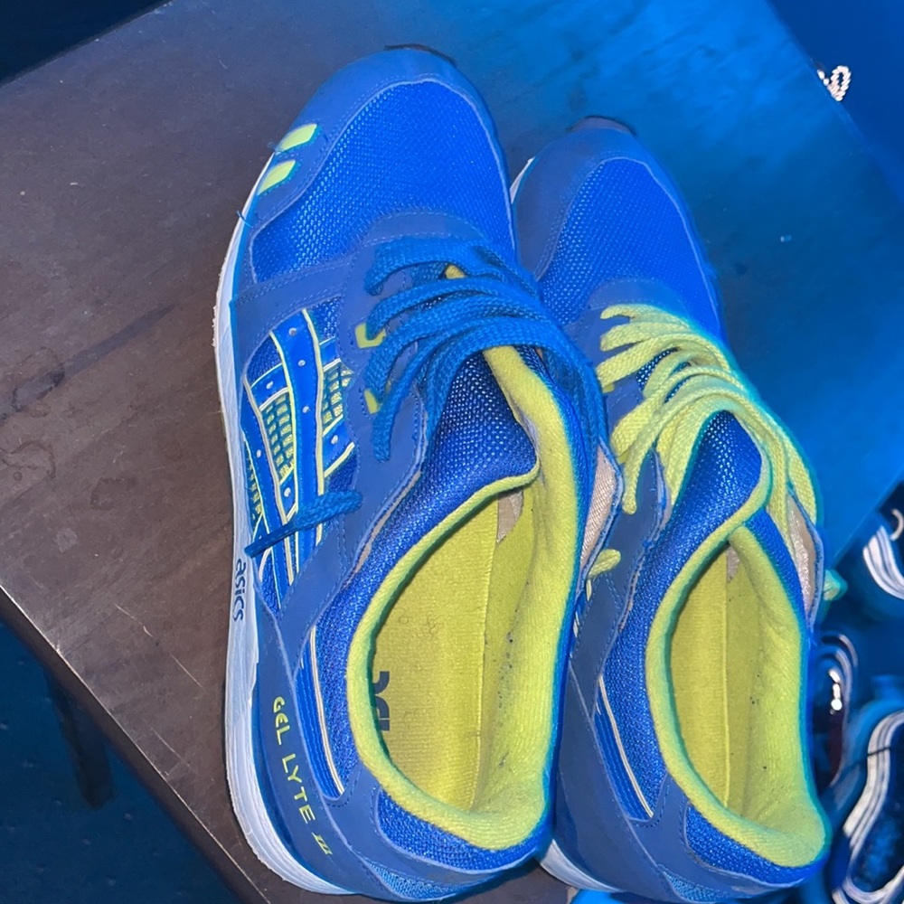 Asics - Picture 2 of 4